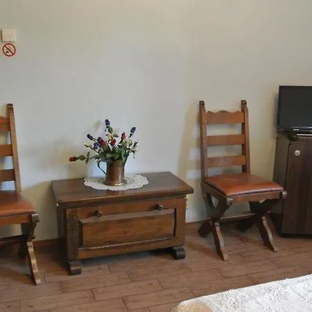 Tahkonhovi Golden Gasthuis *